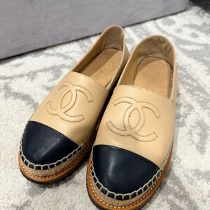 Leather  Beige and Black Espadrille Flats
